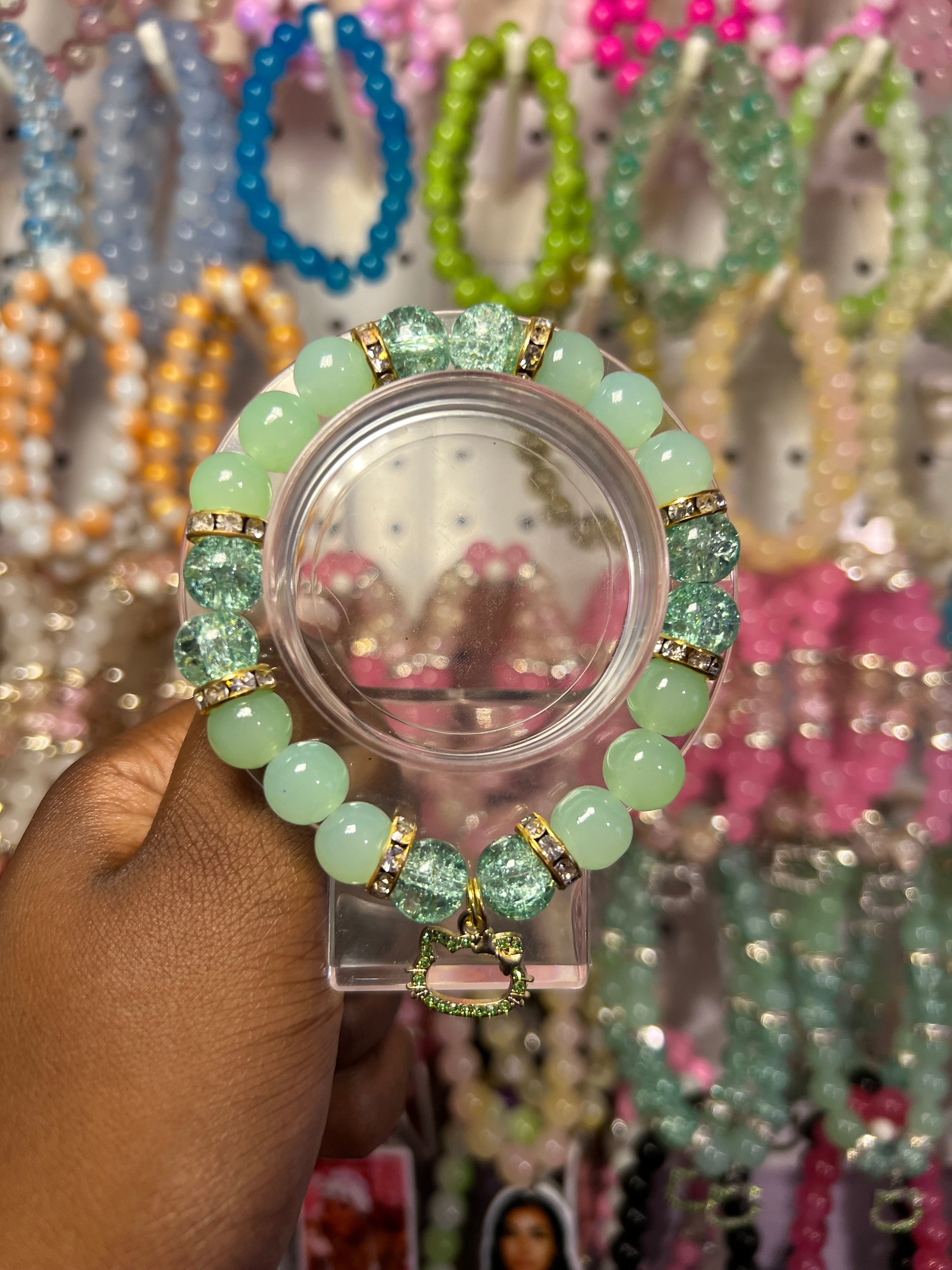 Mint Breeze | Kawaii Reflections